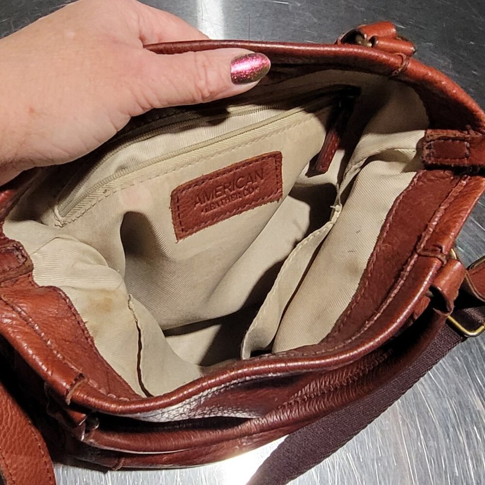 BEAUTIFULLY DISTRESSED VTG AMERICAN LEATHER CO. BROWN CROSSBODY BAG PURSE EUC - Picture 7 of 16